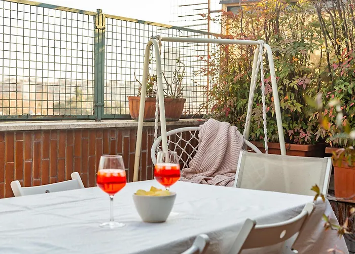 New Collection - Apartment Suite With Terrace - Isola District Near Metro